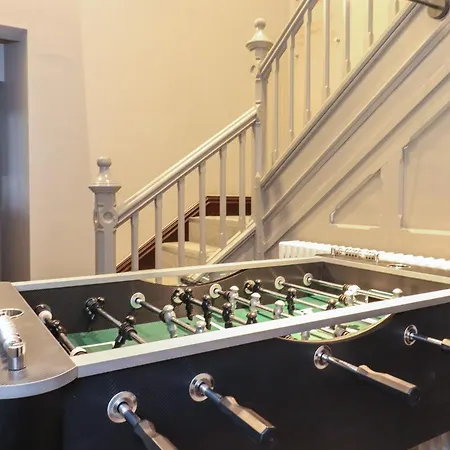 Dom wakacyjny Rowley House At Stone Cross Mansion