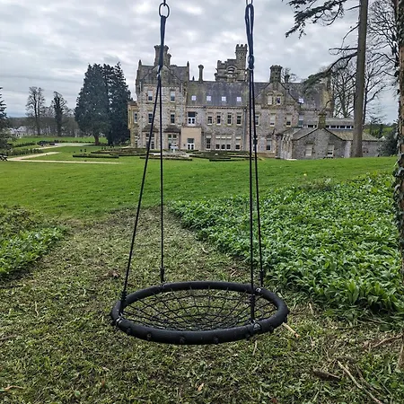 Dom wakacyjny Rowley House At Stone Cross Mansion *