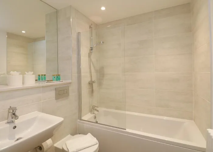 Rowley House At Stone Cross Mansion