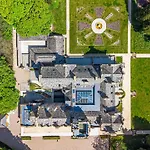 Rowley House At Stone Cross Mansion