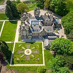Rowley House At Stone Cross Mansion